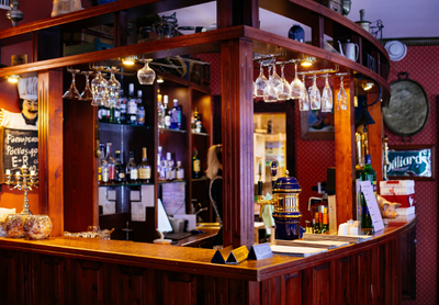 Three Things to Consider Before Setting Up Your Home Bar
